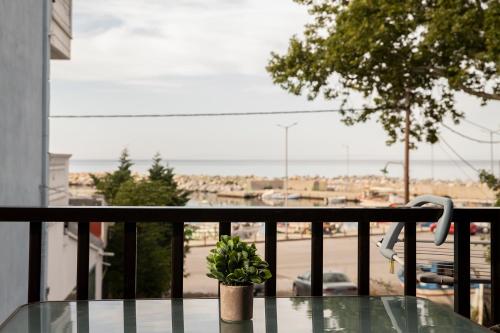 Manos Kritikakis Apartments