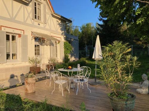 \"Aux Chants des Oiseaux\" Domaine de la Renardière