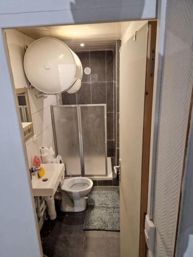 Bilik mandi di Appartement en résidence