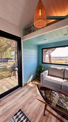 Ảnh trong thư viện ảnh của Unik beliggenhet! Lite mikrohus plassert ved populær strand ở Tønsberg