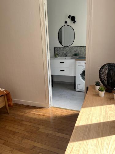 Photo de la galerie de l'établissement Bel appartement T2 proche de Paris et La Défense, à Colombes