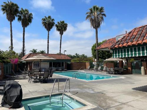Kolam renang di atau dekat dengan Laguna Hills Lodge-Irvine Spectrum