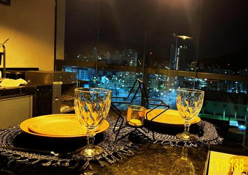 شرفة أو تراس في Apto Incrível - Piscina no Rooftop - Vista Mar - 600m Praia Enseada