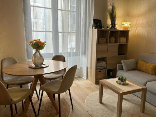 Χώρος καθιστικού στο Charmant studio en hyper-centre de Blois
