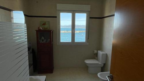 Koupelna v ubytování Portosin Casa Preciosa con vistas a la Ría de Muros y Noia