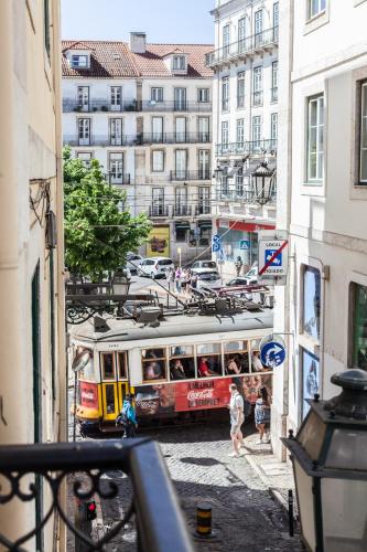 FLH Bairro Alto Spacious Apartment