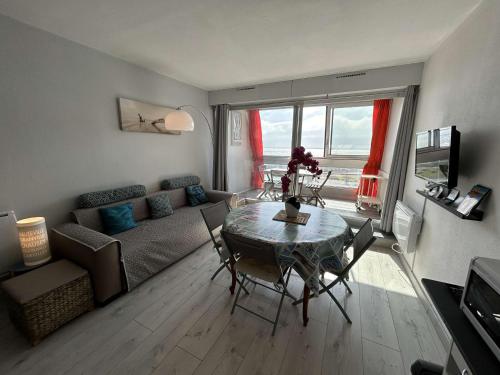 Appartement Studio cabine, 4 couchages, face à la mer - FR-1-224C-304