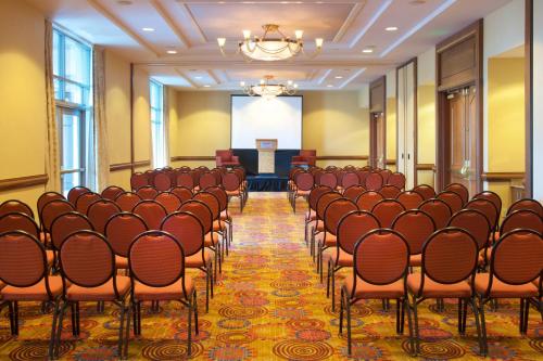 Kawasan bisnes dan/atau bilik persidangan di Fremont Marriott Silicon Valley