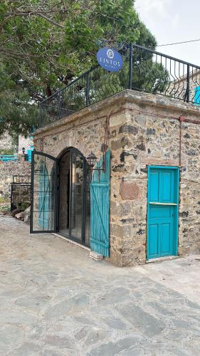 Φωτογραφία από το άλμπουμ του Fintoz Butika σε Karaburun