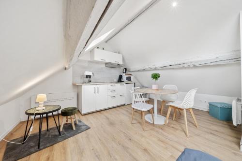 Η κουζίνα ή μικρή κουζίνα στο La Maison Jaff