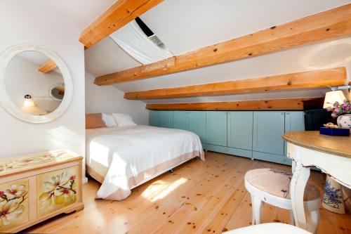 Andronella Apartment