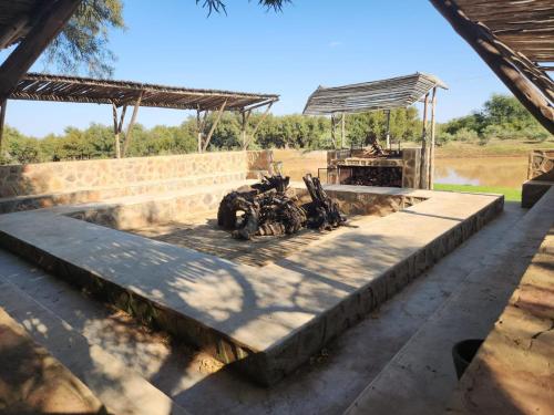 Φωτογραφία από το άλμπουμ του Rocking Giraffe Bush Lodge σε Groot-Marico