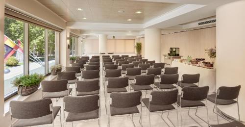 Гостиная зона в Sercotel Los Llanos