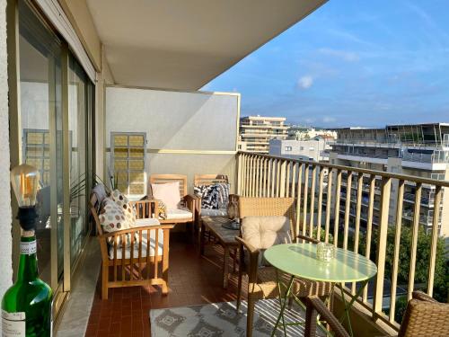 Studio cosy, calme et lumineux à 500m des plages