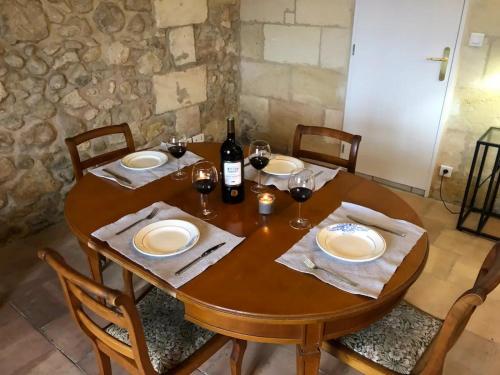 Getränke in der Unterkunft La maison de l'Architecte - Gite proche Bordeaux