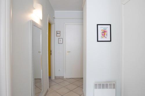 #13 Staywizus - Orange suite AC Wifi Balcony 3mins walk sea front
