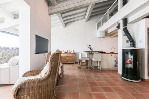 Afbeelding uit fotogalerij van Appartement met uitzicht over Monaco in La Turbie