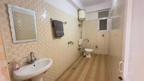 Ένα μπάνιο στο Keshav Niwas Homestay