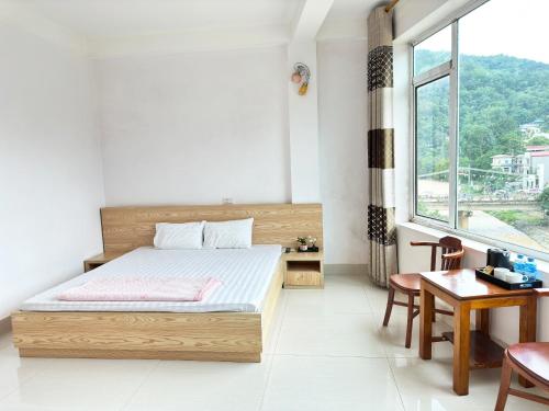 Легло или легла в стая в Khách sạn Quý Anh - TT Bảo Lạc