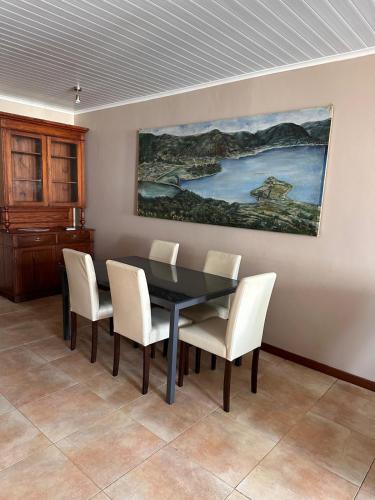 Azor International Apartment I