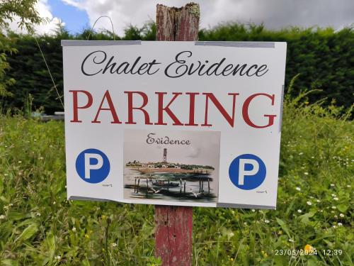 Sijil, anugerah, tanda atau dokumen lain yang dipamerkan di Chalet EVIDENCE CASTELJALOUX