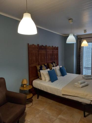 Azor International Apartment I