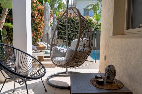 Stylish & Picturesque Oasis Anthorina 2