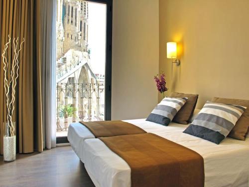 Flat with views to Sagrada Famila