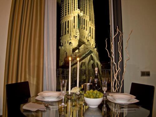 Flat with views to Sagrada Famila