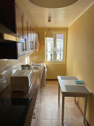 Azor International Apartment I