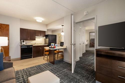 Homewood Suites by Hilton Washington, D.C. Downtown Image