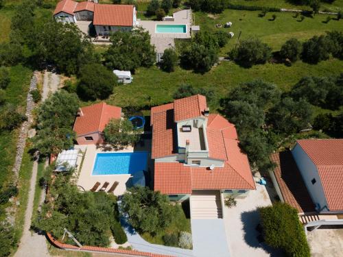 Elegant Villa Versovica with pool near Pula by WiiBuk