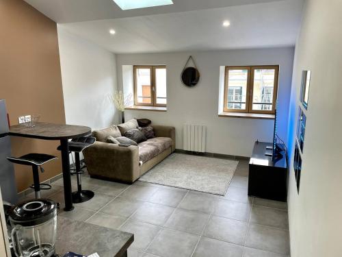 Joli Appartement T2 Saint Laurent Sur Saone