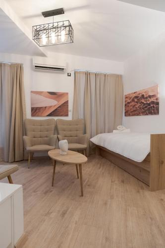 Cozy Apartments near the Port of Piraeus
