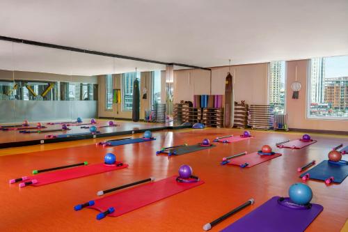 a yoga class with mats and balls on the floor at Kaya İstanbul Fair & Convention in Istanbul