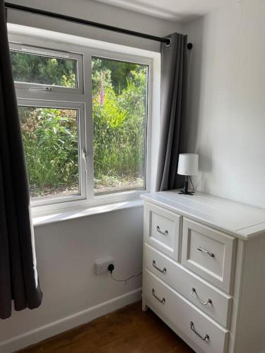 Gambar di galeri bagi House with stunning sea views di Downderry