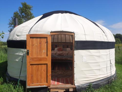 Φωτογραφία από το άλμπουμ του Glastonbury Wild Glamping σε Γκλάστονμπερι