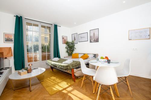 #34 2P Raimbaldi central 2balconies / AC & WIFI