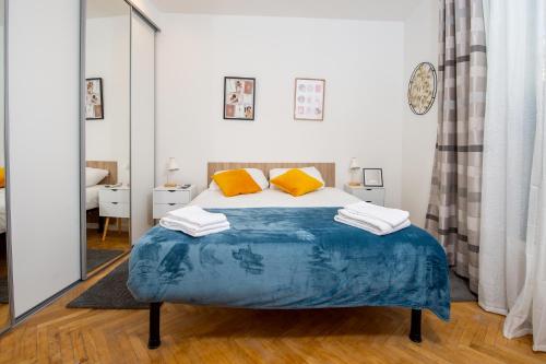 #34 2P Raimbaldi central 2balconies / AC & WIFI