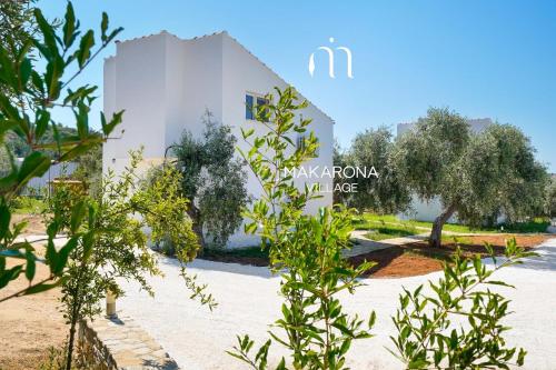 Κήπος έξω από το Makarona Village