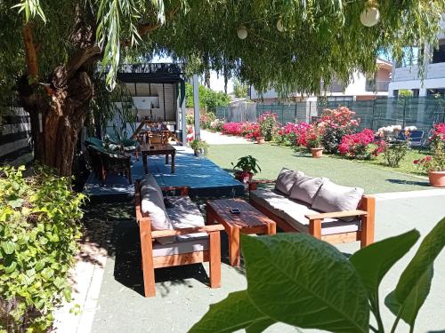 Κήπος έξω από το Casa Rustica