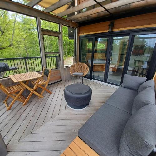 Balkón nebo terasa v ubytování Pine Brae Eco-Resort