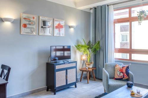 L12 Staywiz us - Port window 1Bedroom Wifi 5mins beach & Nice's Cap