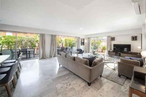 Cannes Luxury Rental - Penthouse