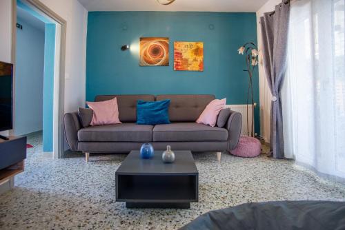 Un lugar para sentarse en Eftychia's Home