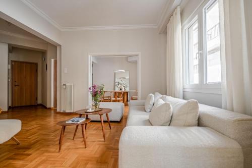 Acropolis Hideaway - Tranquil Retreat in Plaka