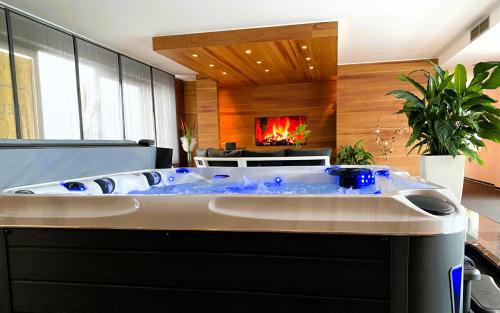 Χώρος καθιστικού στο Wellness Dome Penthouse Suite