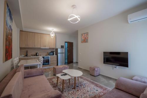 Gallery image of Esel Apartments in Sarandë