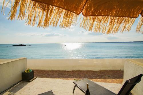 -SUNSET- Front de mer avec terrasse et parking