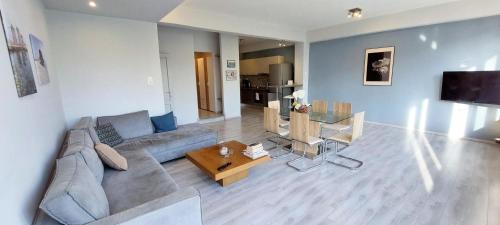 Charming Acropolis view apartment